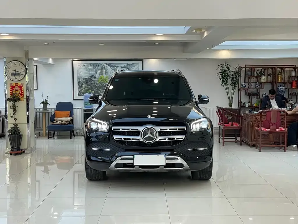 Mercedes-Benz GLS — фото 1