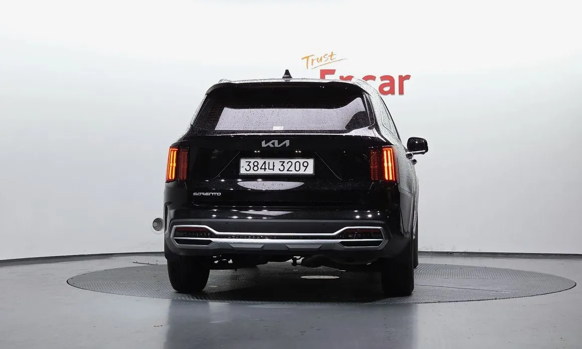 Kia Sorento — фото 7
