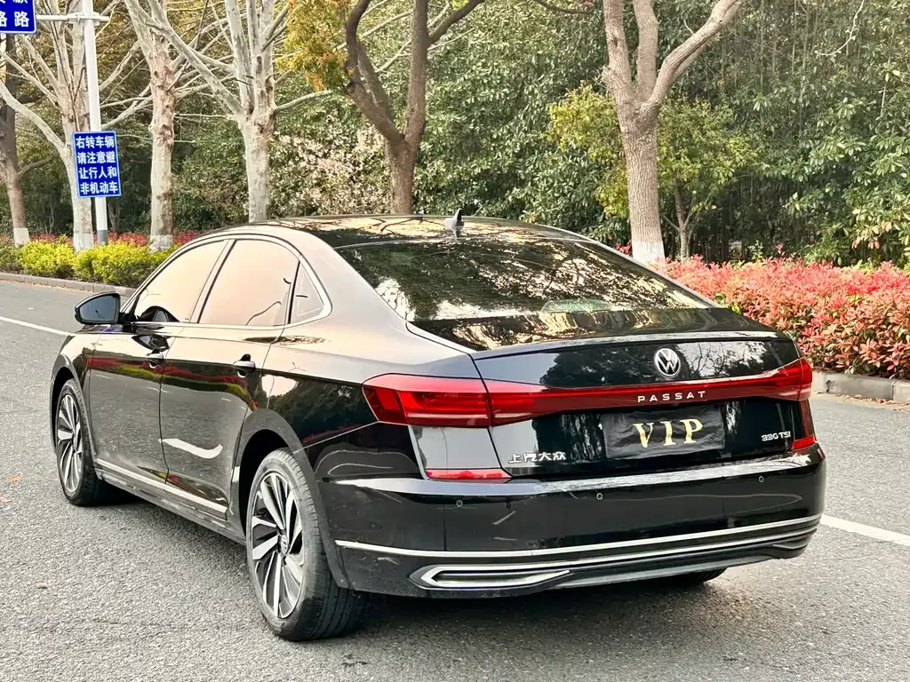 Volkswagen Passat — фото 5