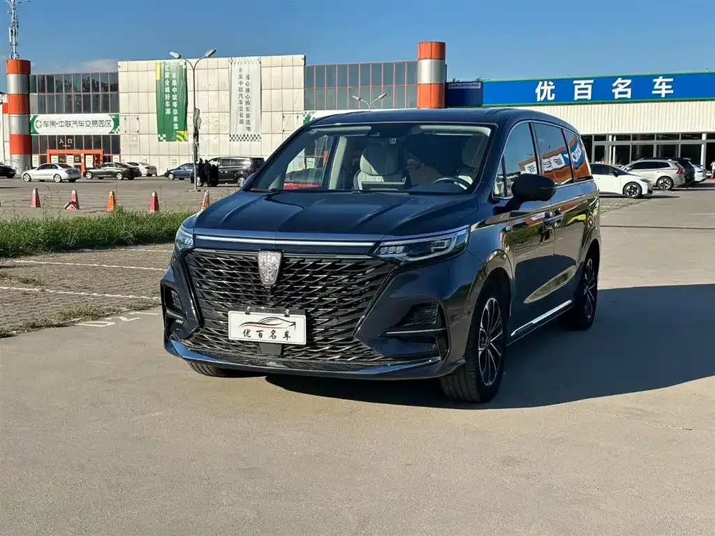 Roewe iMAX8 — фото 1