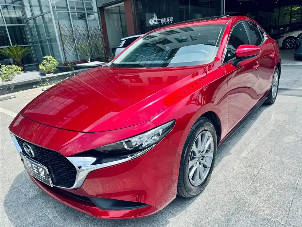 Mazda 3 Axela — фото 1