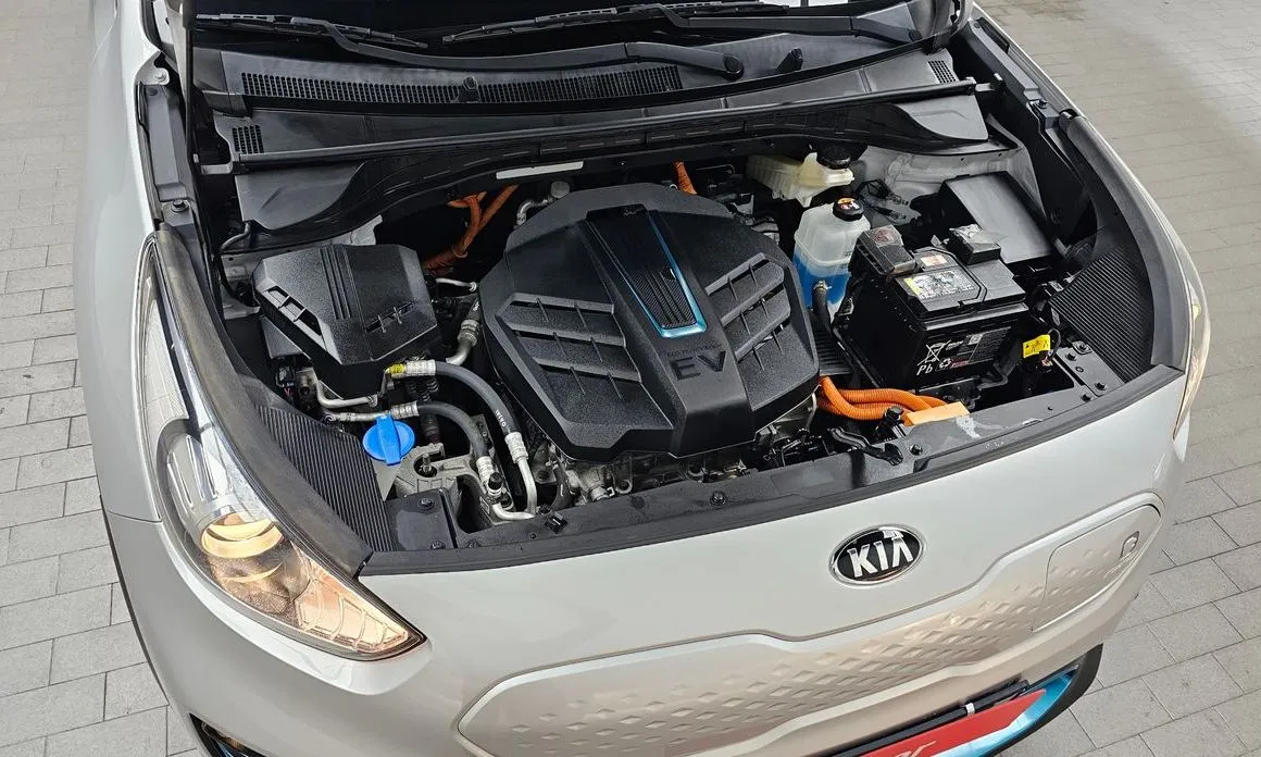 Kia Niro — фото 9