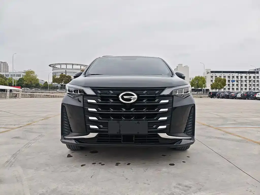 GAC Motor Trumpchi M6 — фото 9