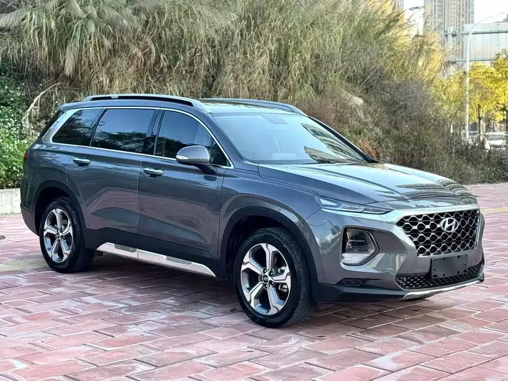 Hyundai Santa Fe — фото 4