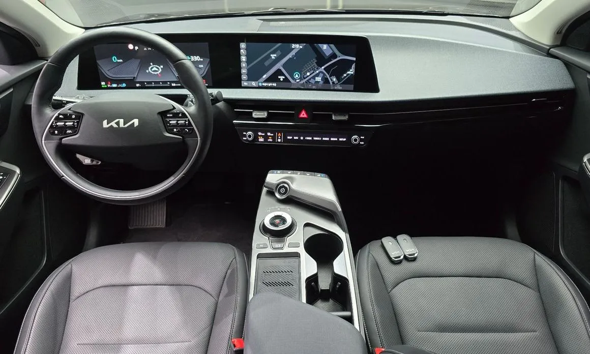 Kia EV6 — фото 8