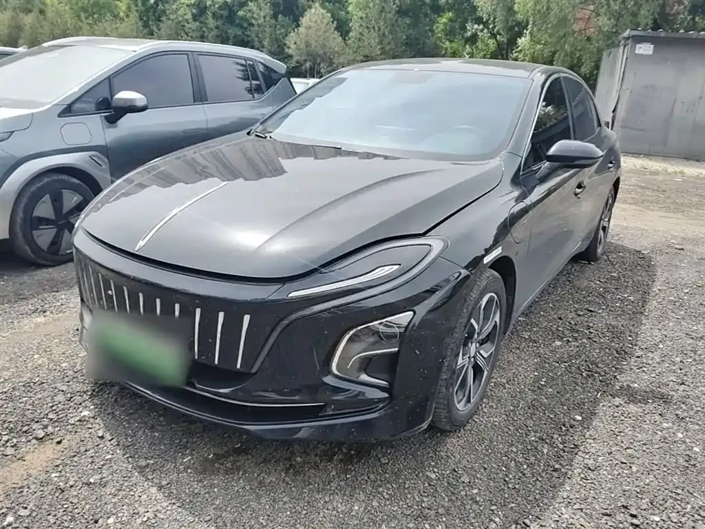 Hongqi E-QM5 — фото 8