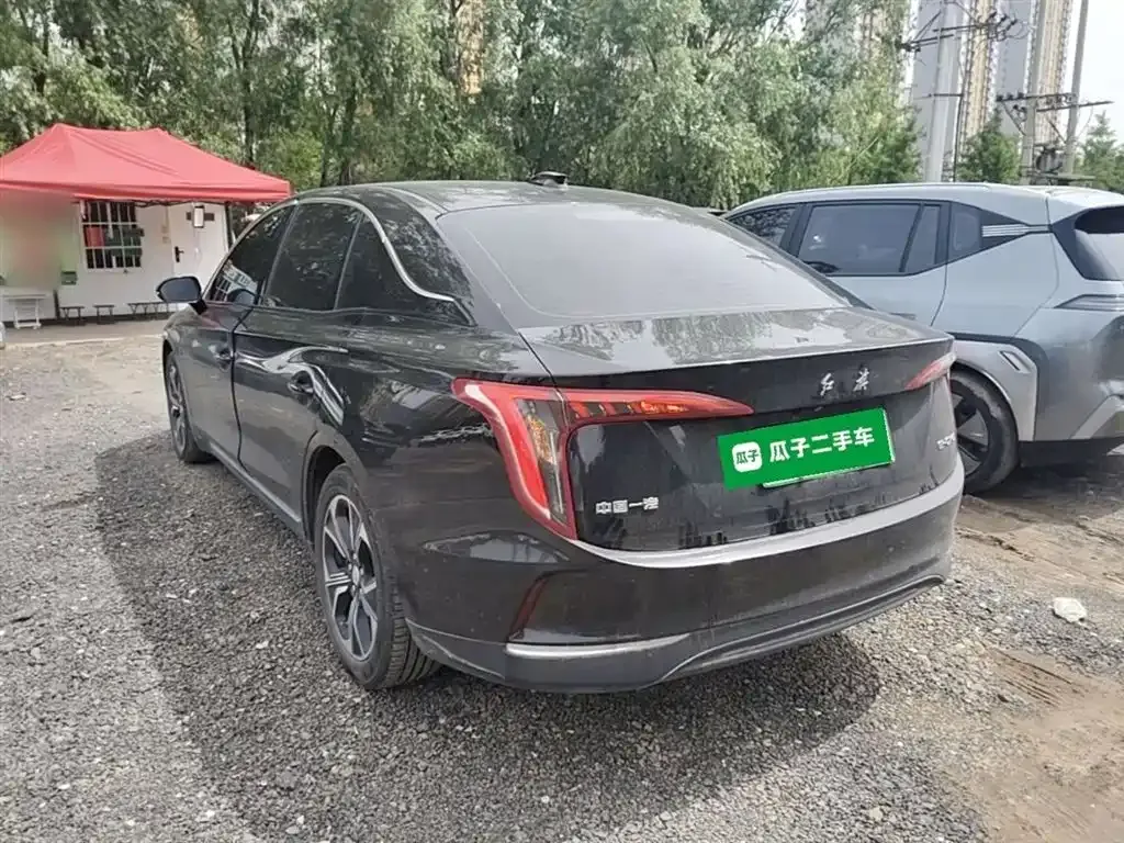 Hongqi E-QM5 — фото 10