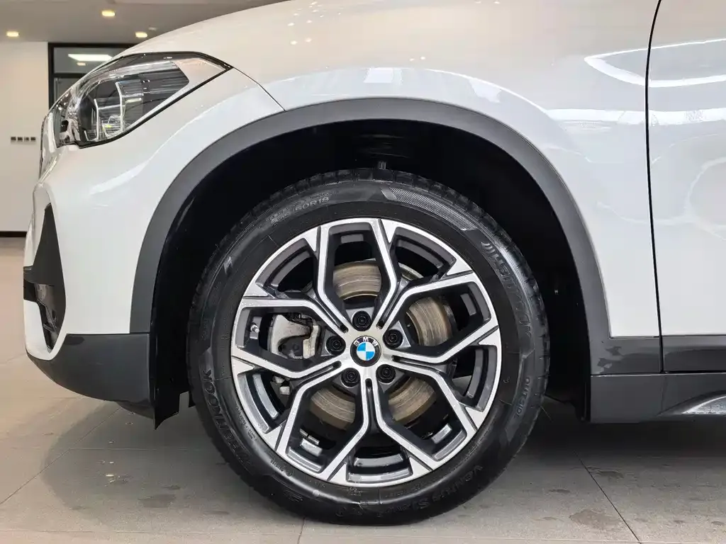 BMW X1 — фото 2