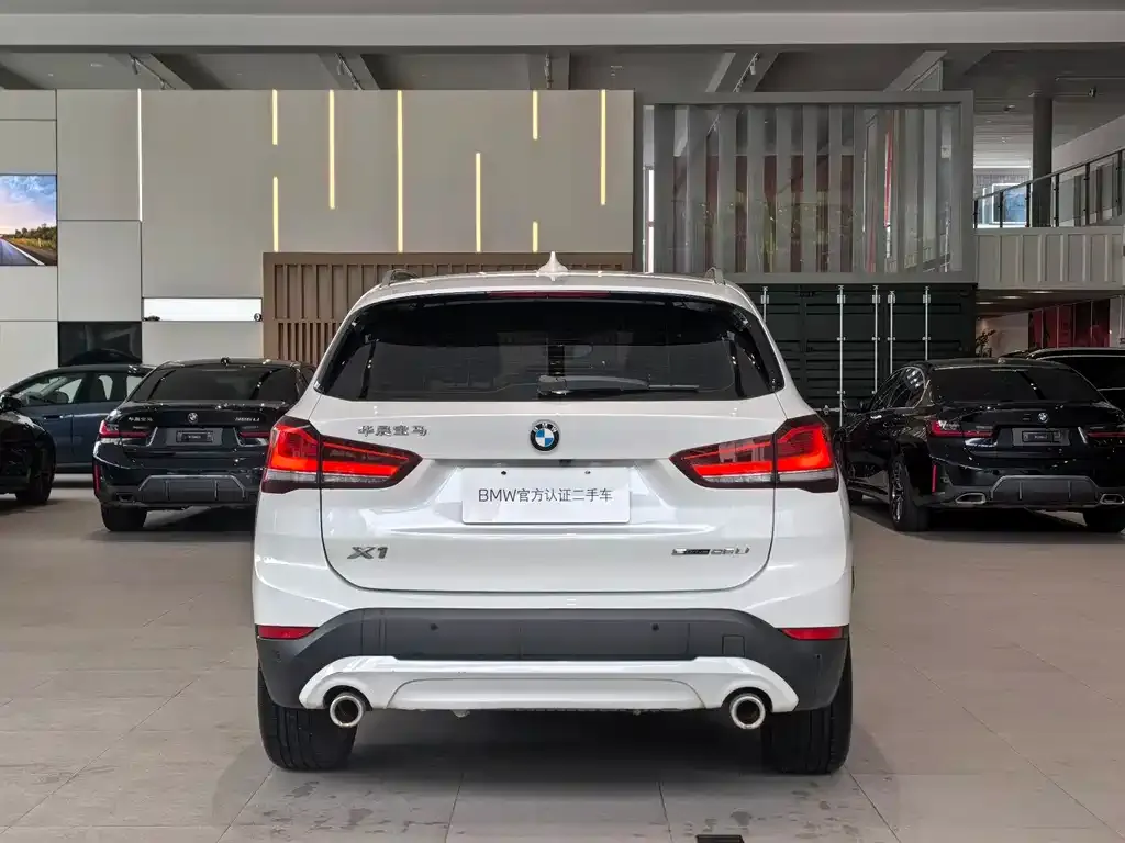 BMW X1 — фото 3