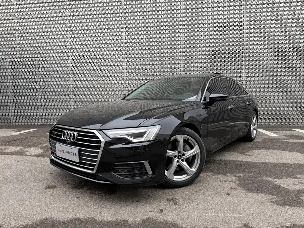 Audi A6L — фото 1