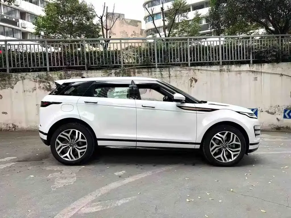 Land Rover Evoque — фото 6