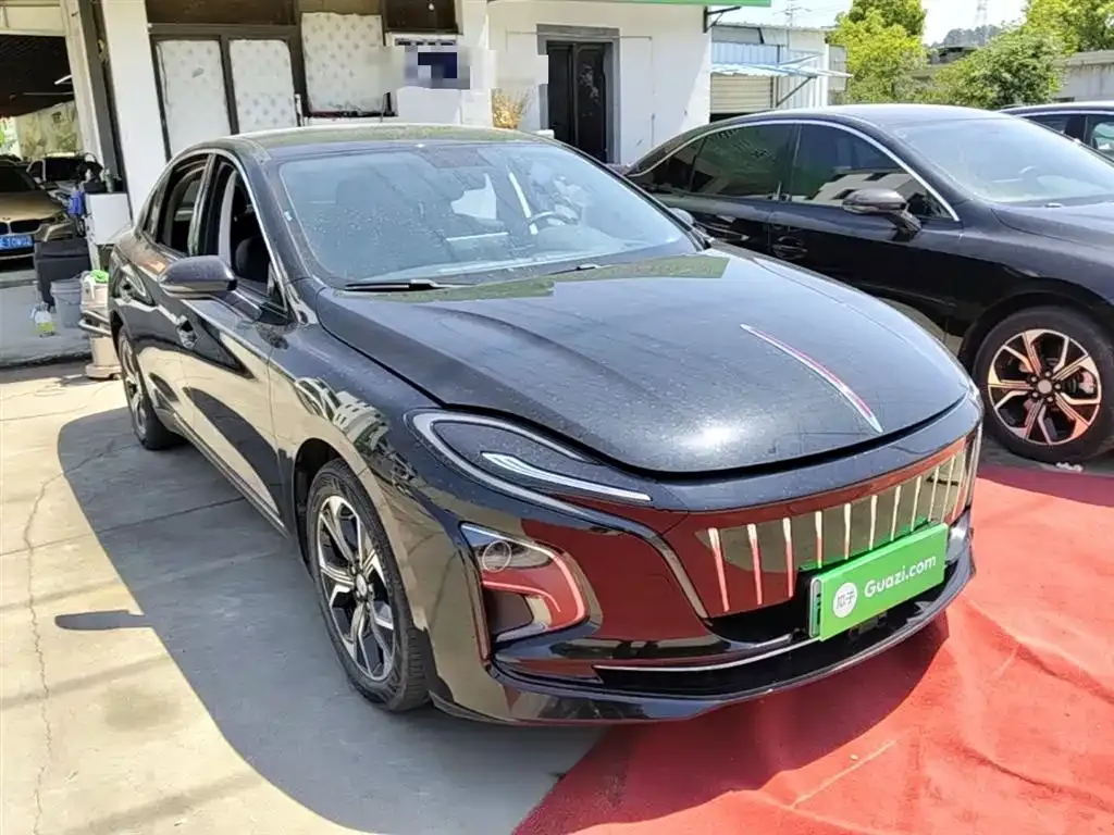 Hongqi E-QM5 — фото 2