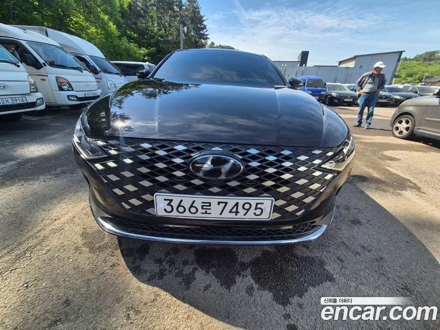 Hyundai Grandeur — фото 1