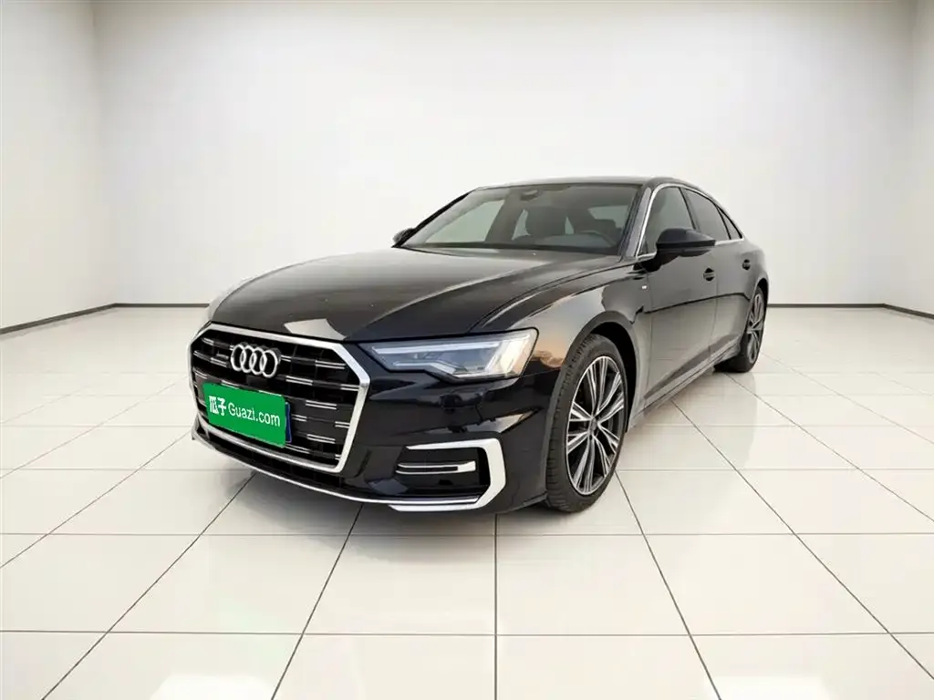 Audi A6L — фото 1