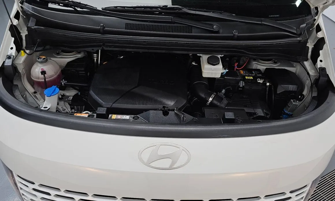 Hyundai Staria — фото 3
