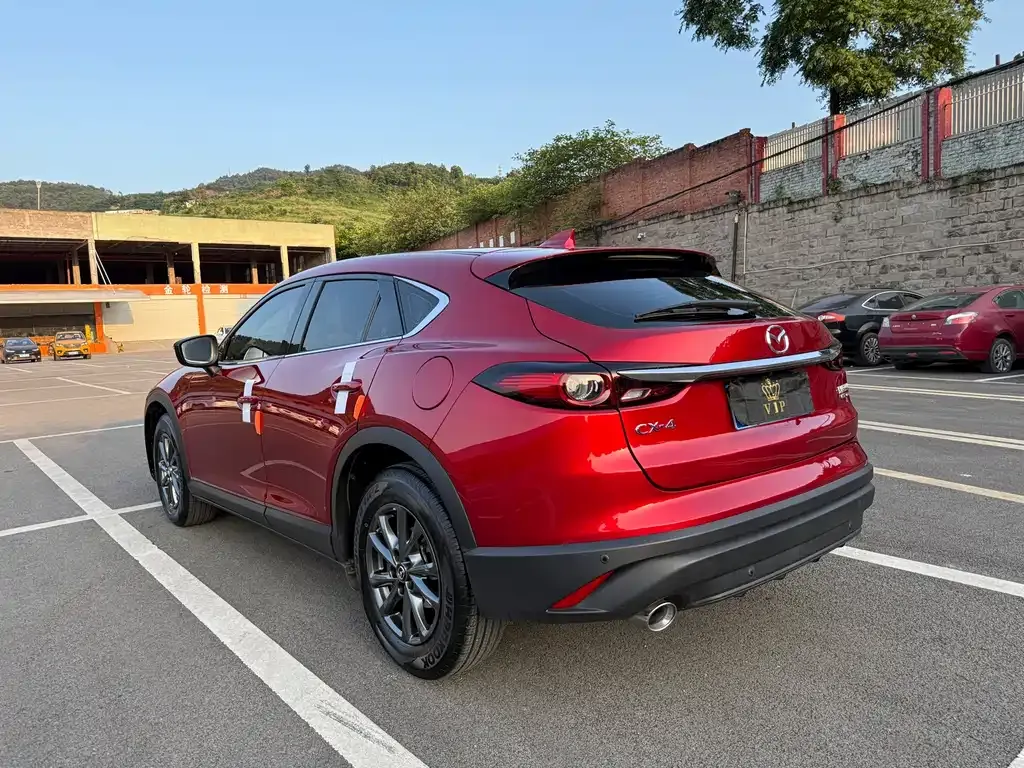 Mazda CX-4 — фото 9