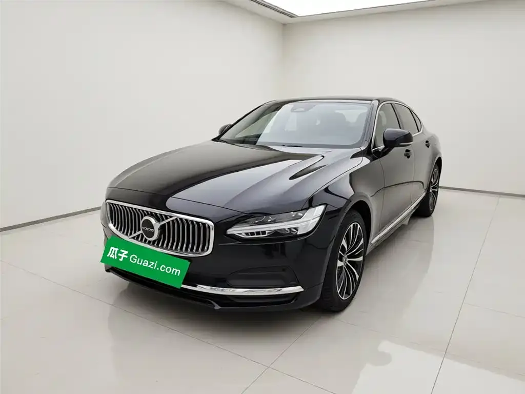 Volvo S90 — фото 1