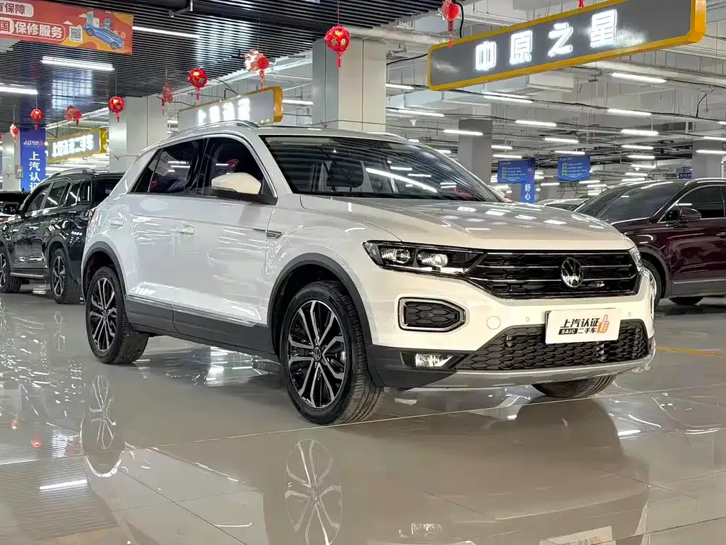Volkswagen T-Roc — фото 10