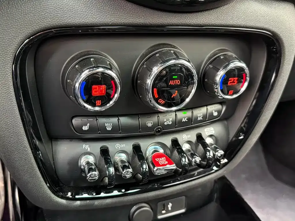 MINI Clubman JCW — фото 6