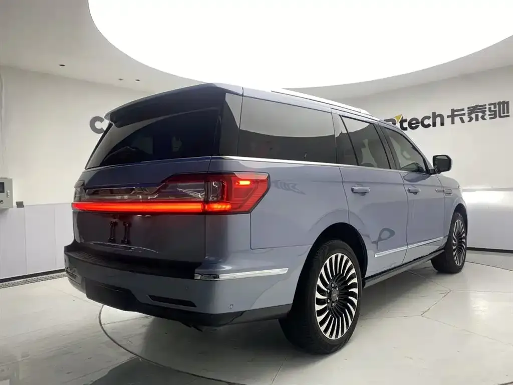 Lincoln Navigator — фото 3
