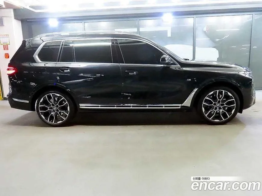 BMW X7 — фото 3