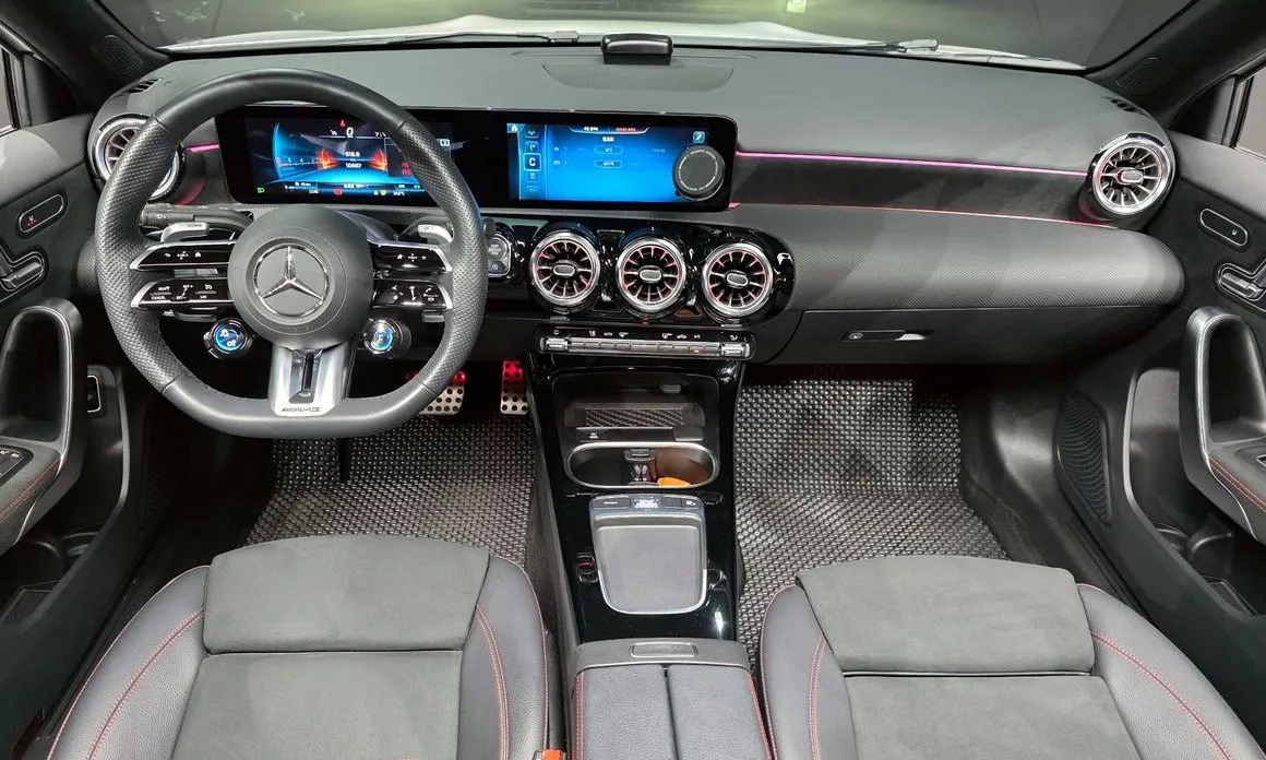 Mercedes-Benz A-Class — фото 10