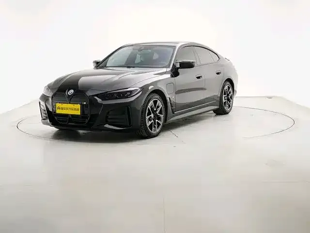 BMW i4 — фото 1