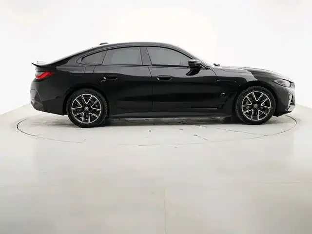 BMW i4 — фото 3