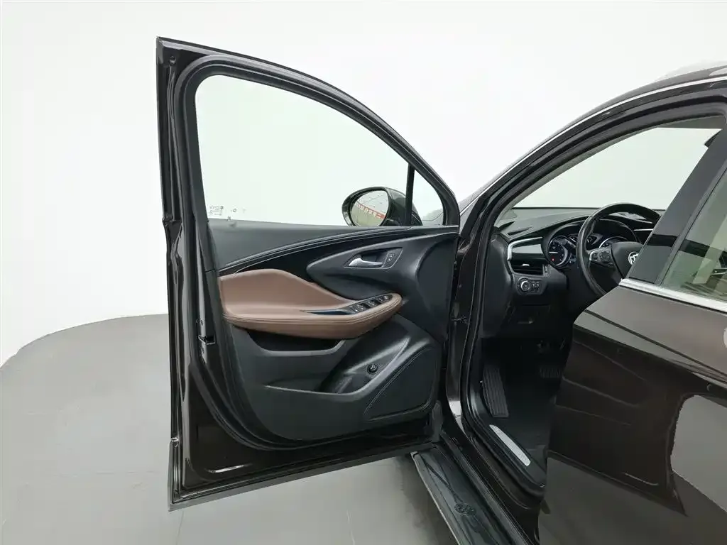Buick Envision Plus — фото 2