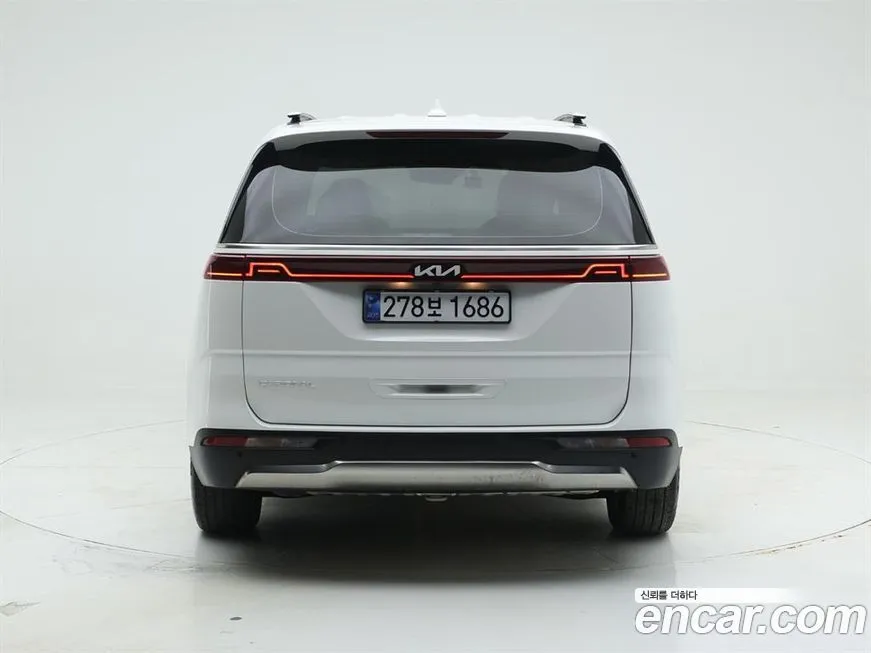 Kia Carnival — фото 3