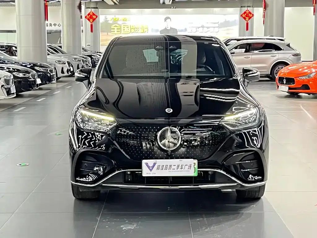 Mercedes-Benz EQE SUV — фото 6