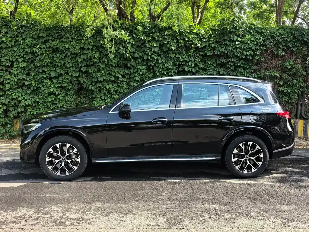 Mercedes-Benz GLC PHEV — фото 10