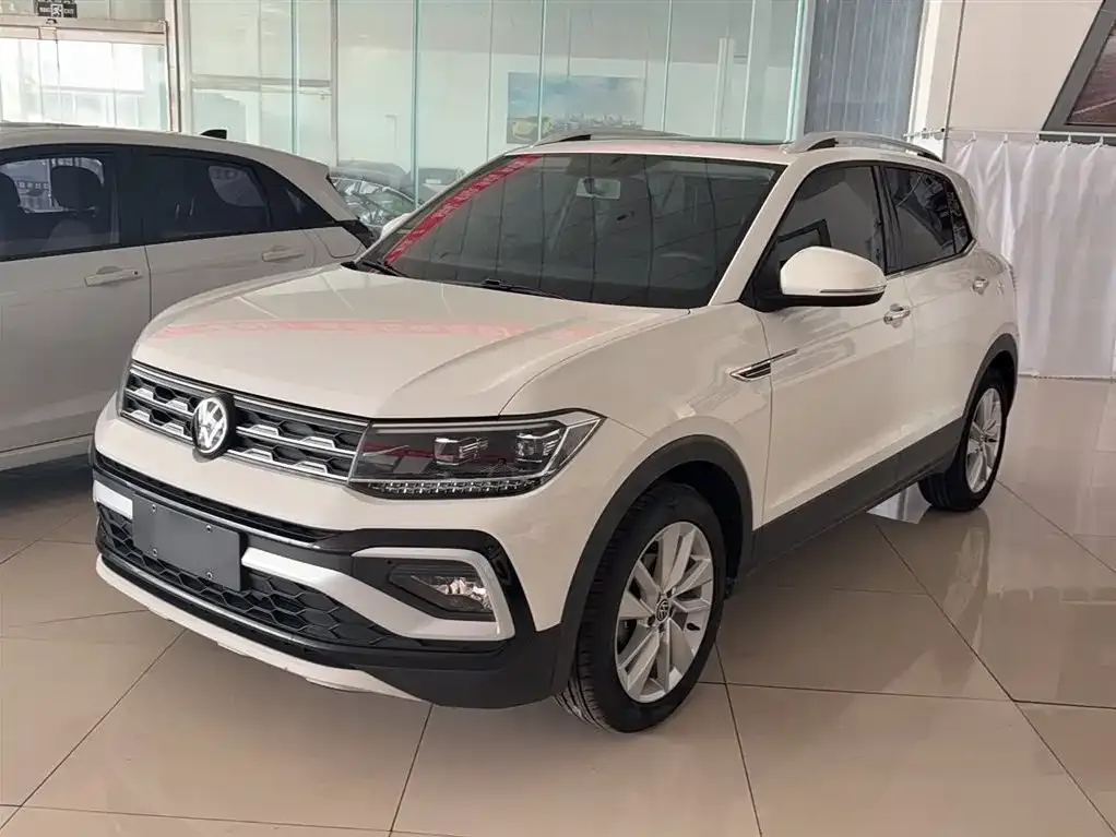Volkswagen T-Cross — фото 1