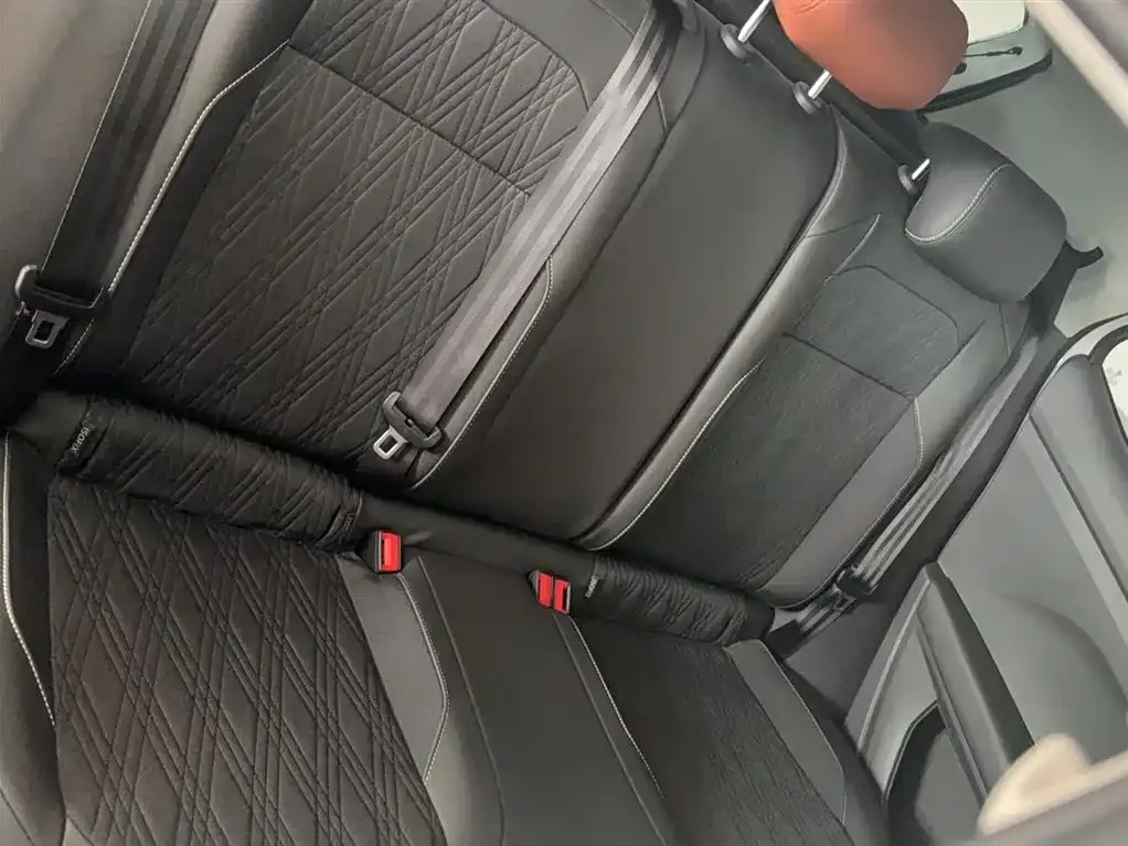 Volkswagen T-Cross — фото 10