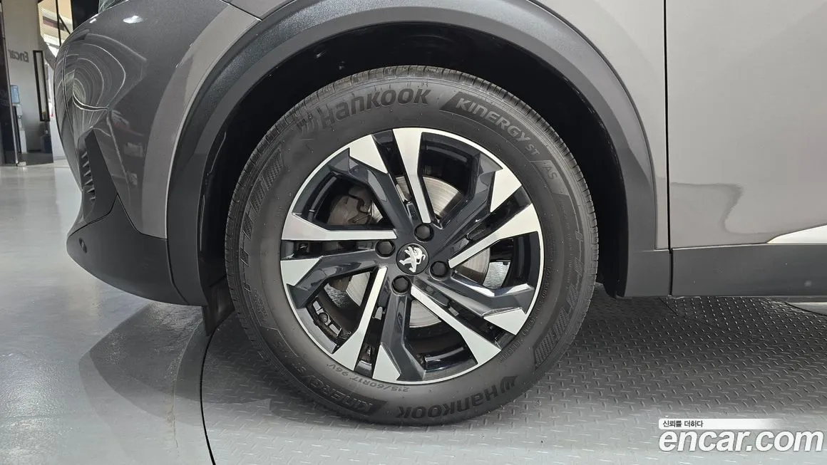 Peugeot 2008 — фото 10