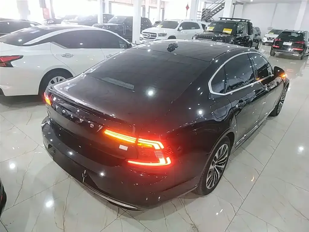 Volvo S90 PHEV — фото 7