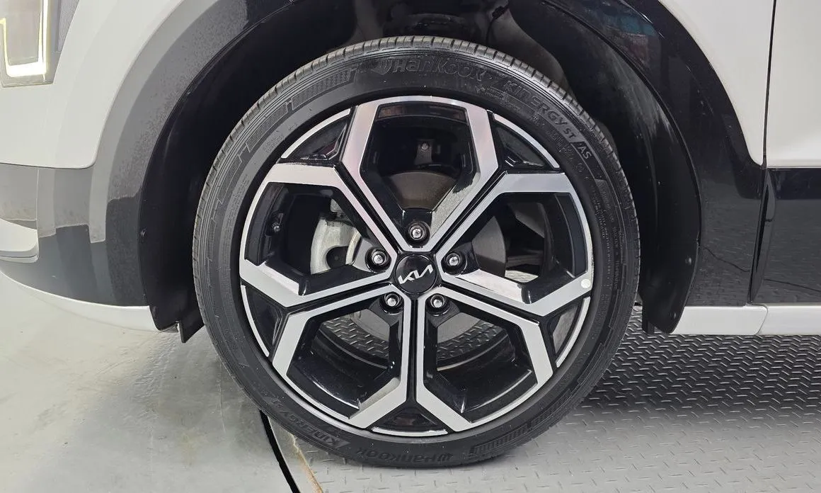 Kia Niro — фото 10
