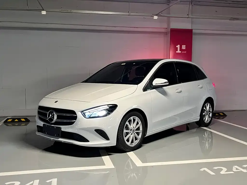 Mercedes-Benz B-Class — фото 1