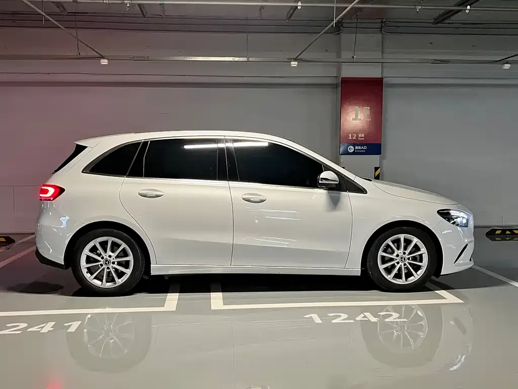 Mercedes-Benz B-Class — фото 10