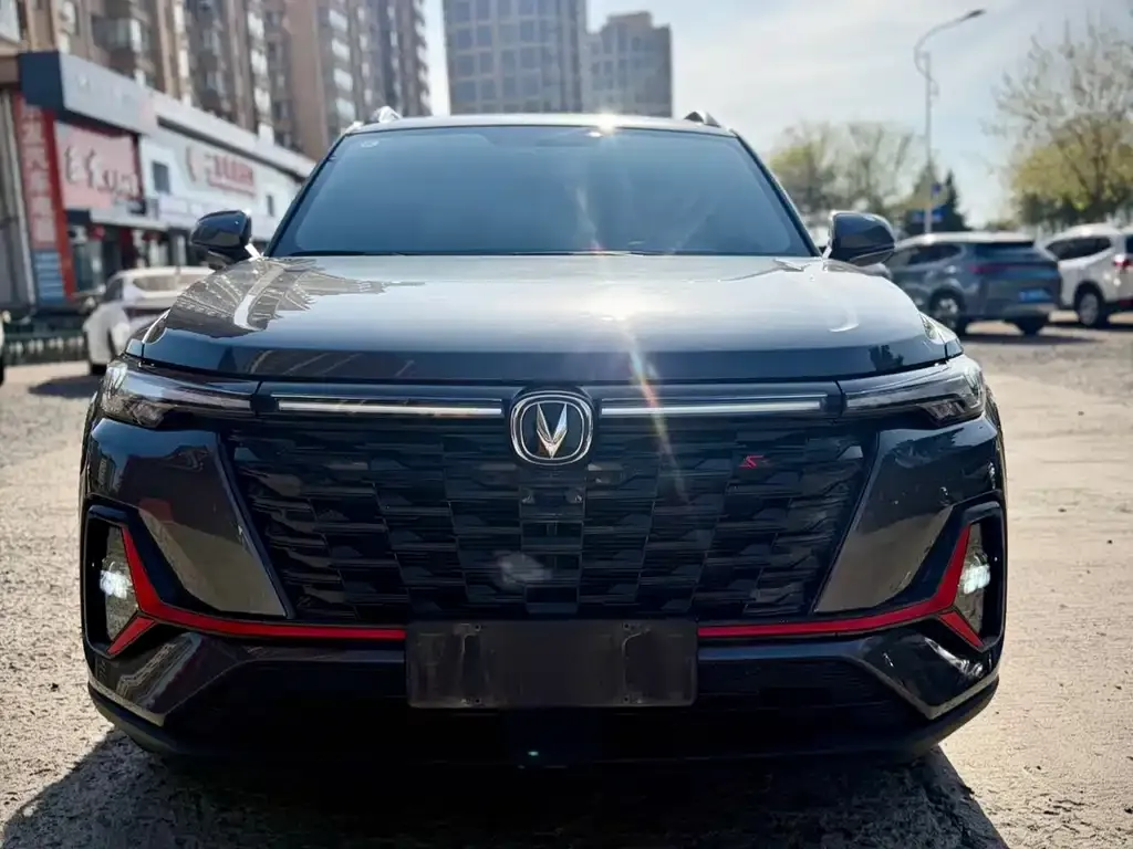 Changan CS35PLUS — фото 3