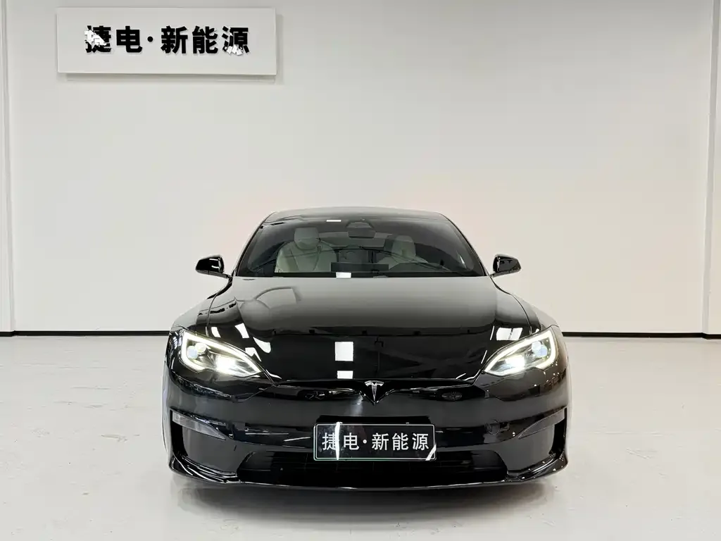 Tesla Model S — фото 4