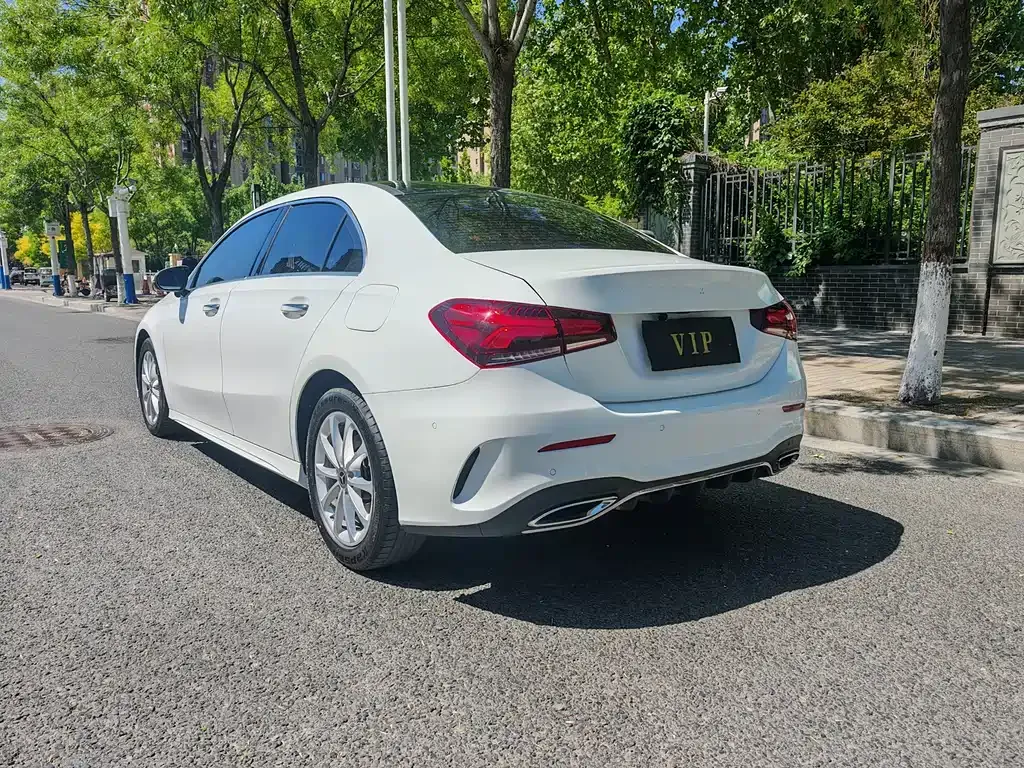 Mercedes-Benz A-Class — фото 7