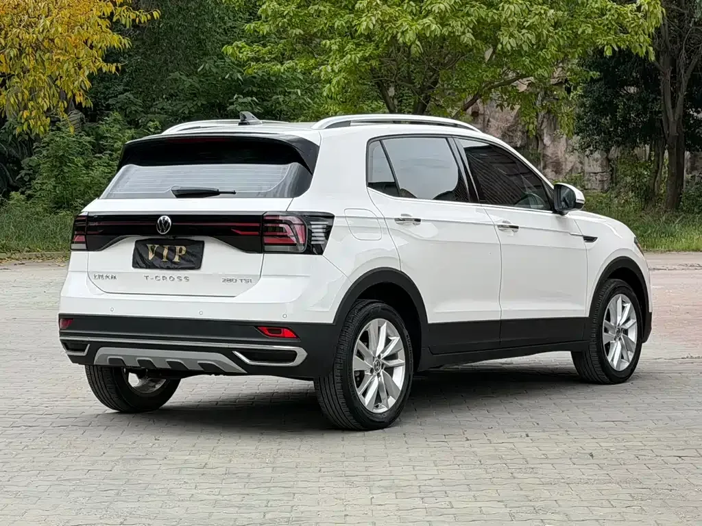 Volkswagen T-Cross — фото 10