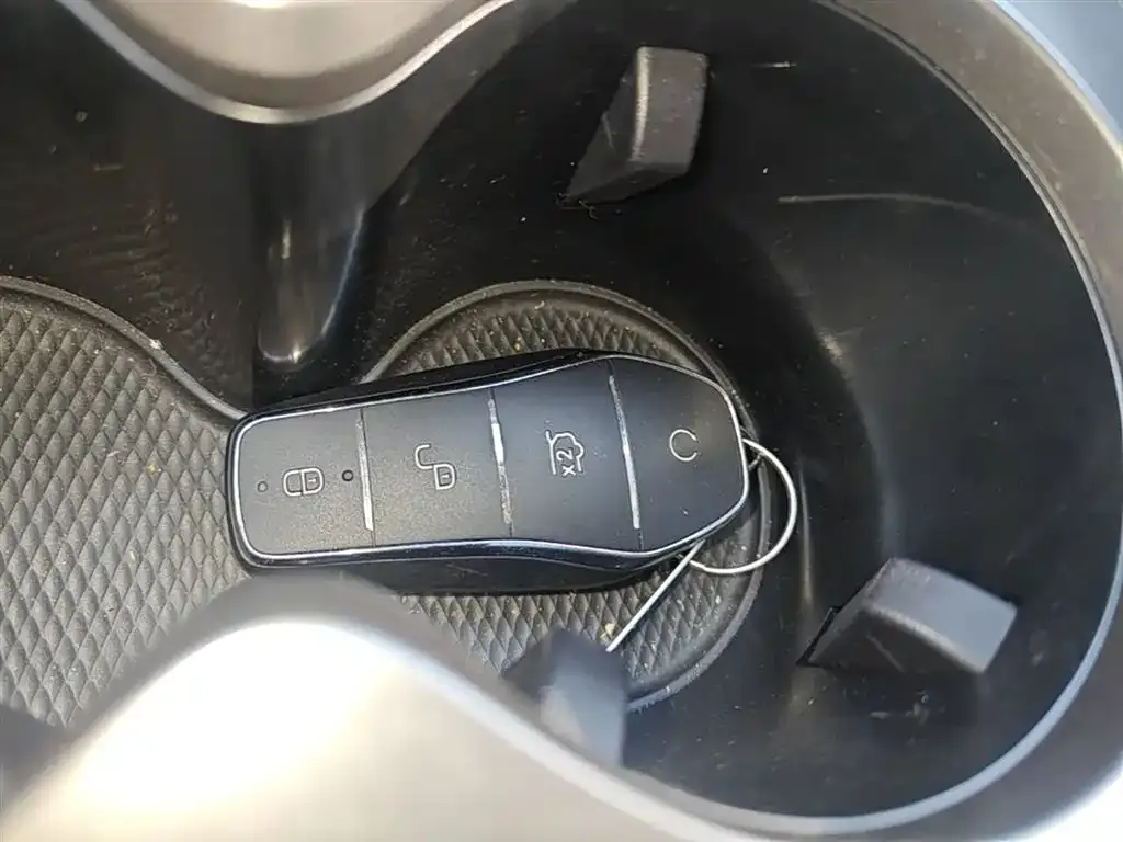 BYD Hiace 05 EV — фото 2