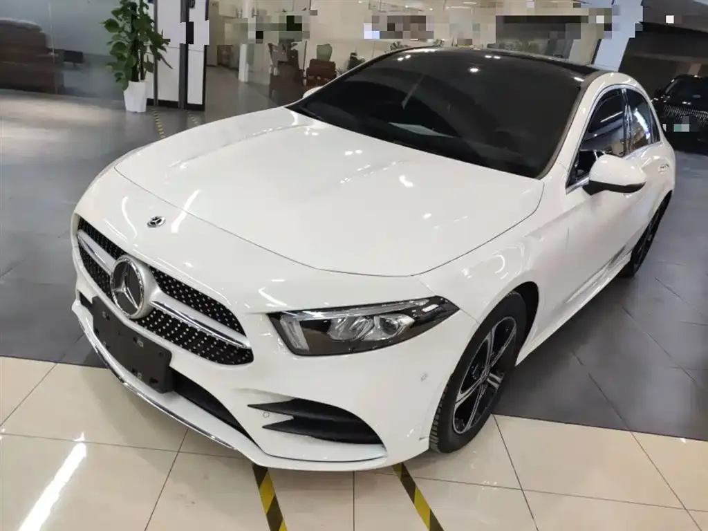 Mercedes-Benz A-Class — фото 1