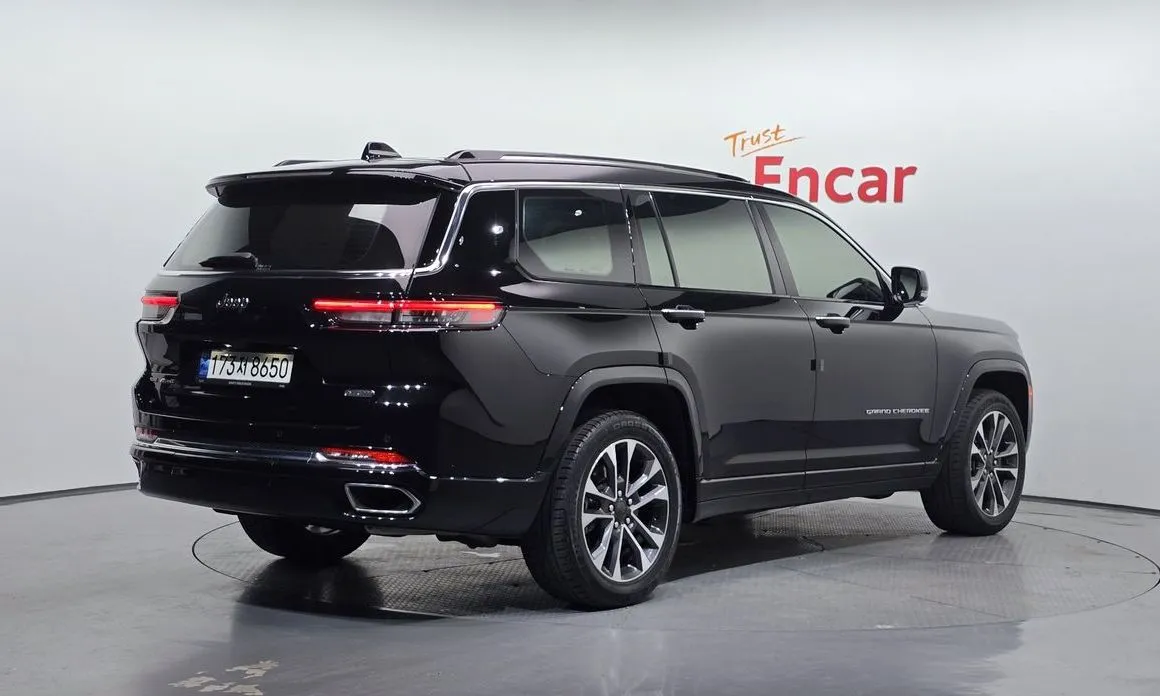 Jeep Cherokee — фото 4