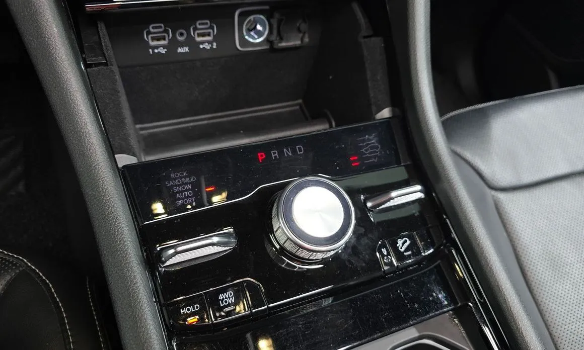 Jeep Cherokee — фото 8