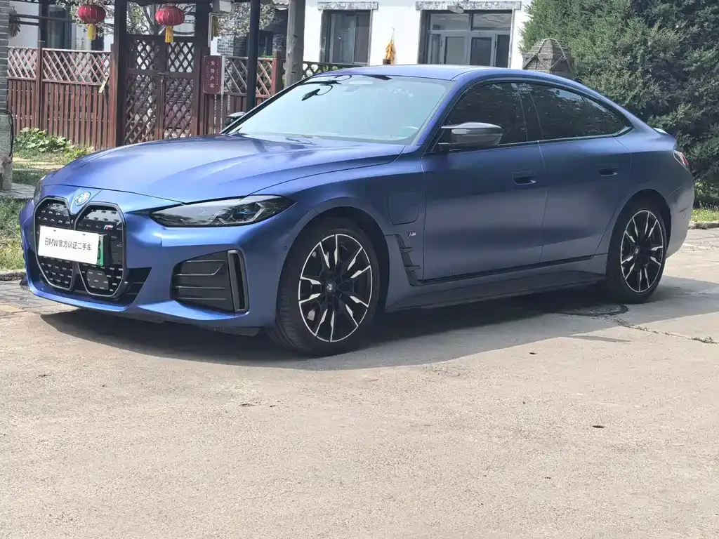 BMW i4 — фото 1