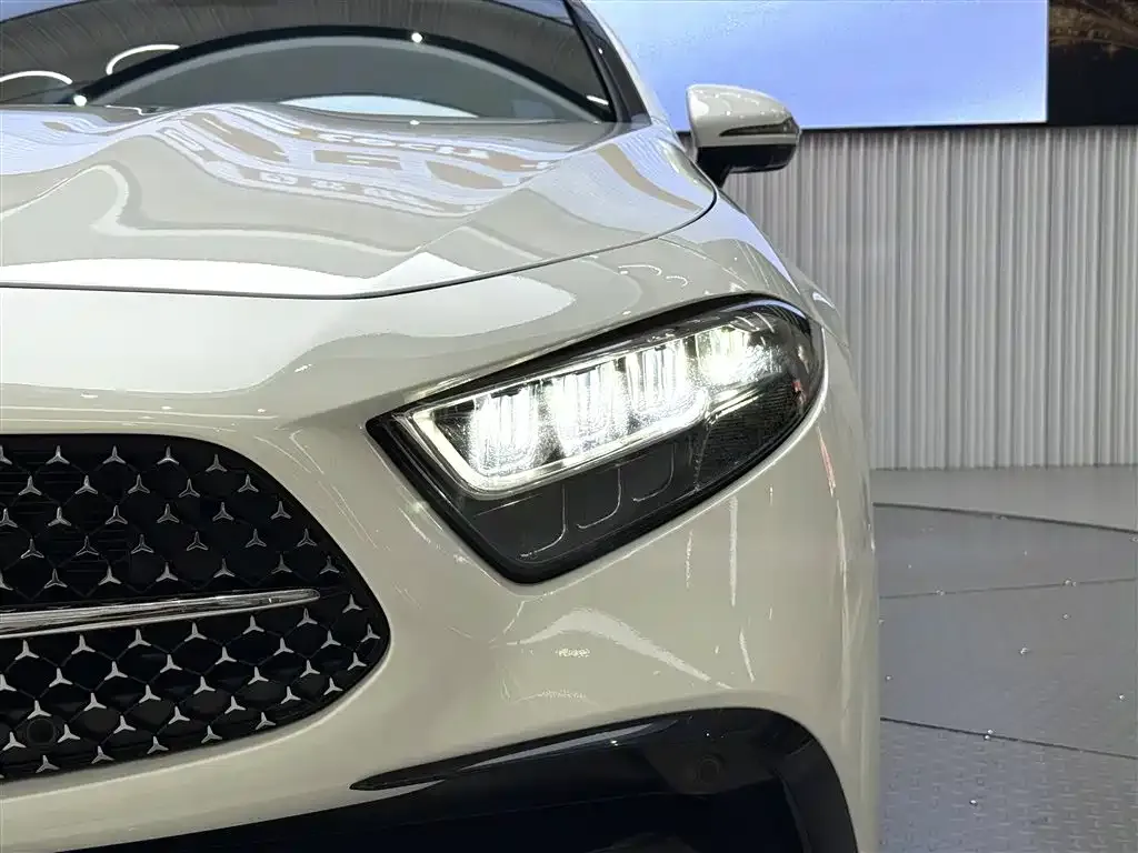Mercedes-Benz CLS — фото 8