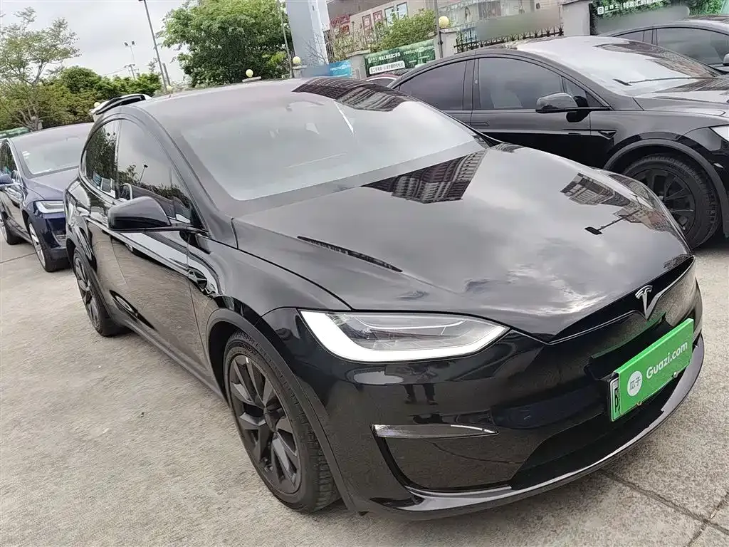 Tesla Model X — фото 8